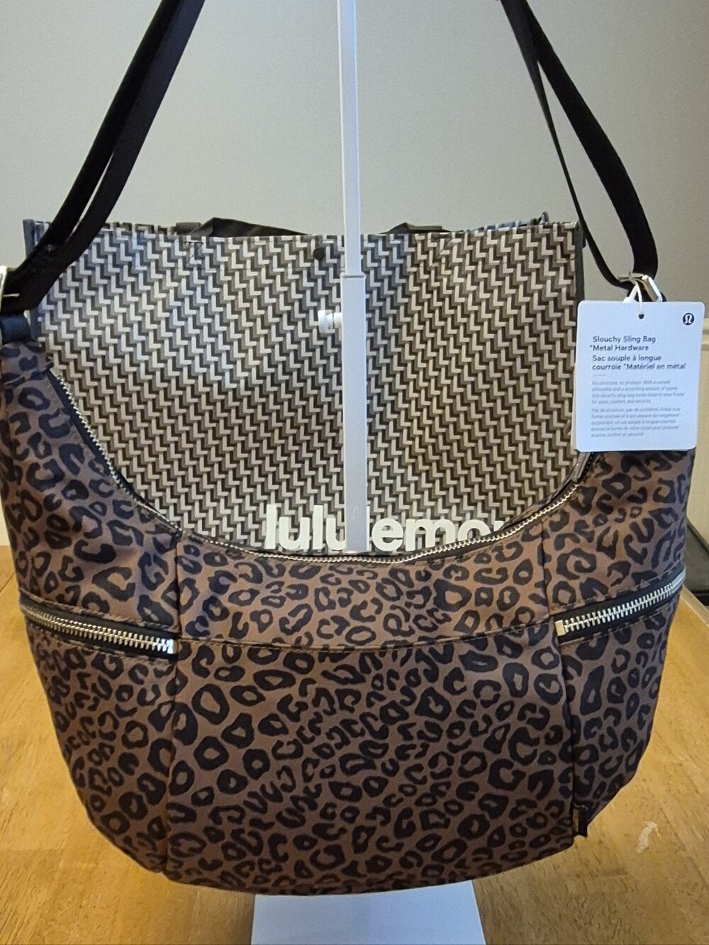 Lululemon Leopard Shift & Desert Khaki Multi Print Slouchy Sling Bag 6L Metal - Picture 4 of 8
